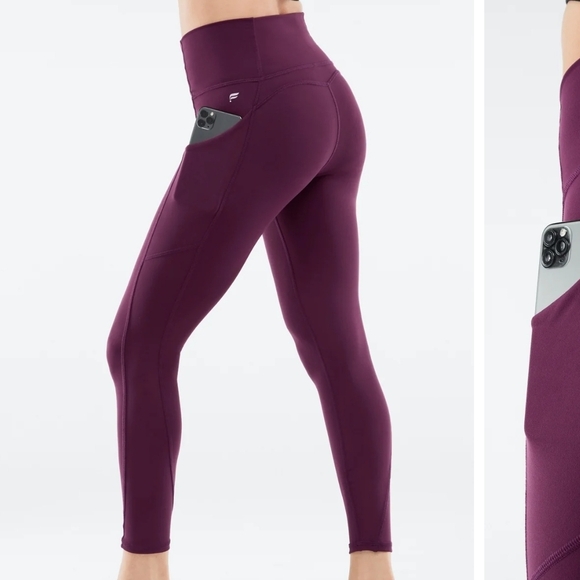 NWT Fabletics Oasis PureLuxe High-Waisted 7/8 Legging - Picture 2 of 10